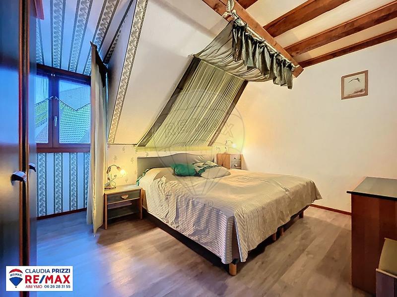 Maison - 428 m² - 19 pièces