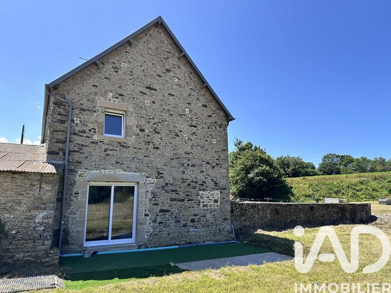 Maison - 200 m² - 8 pièces