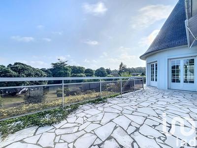 Maison - 186 m² - 5 pièces