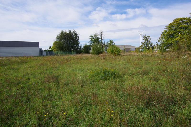 Terrain constructible - 896 m²