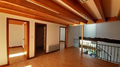 Bureau - 140 m² - 9 pièces