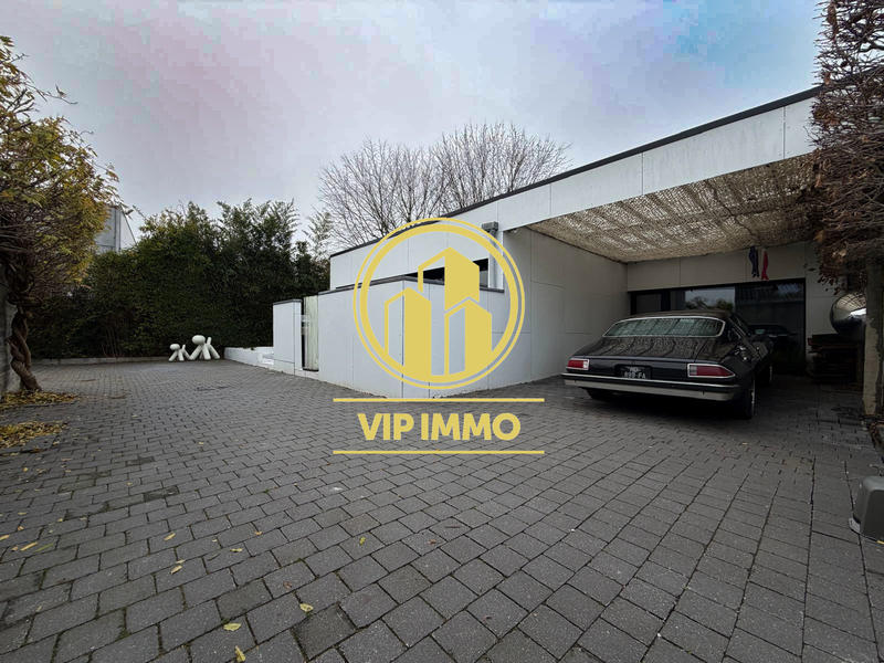 Maison - 137 m² - 6 pièces