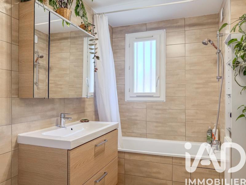 Maison - 98 m² - 5 pièces