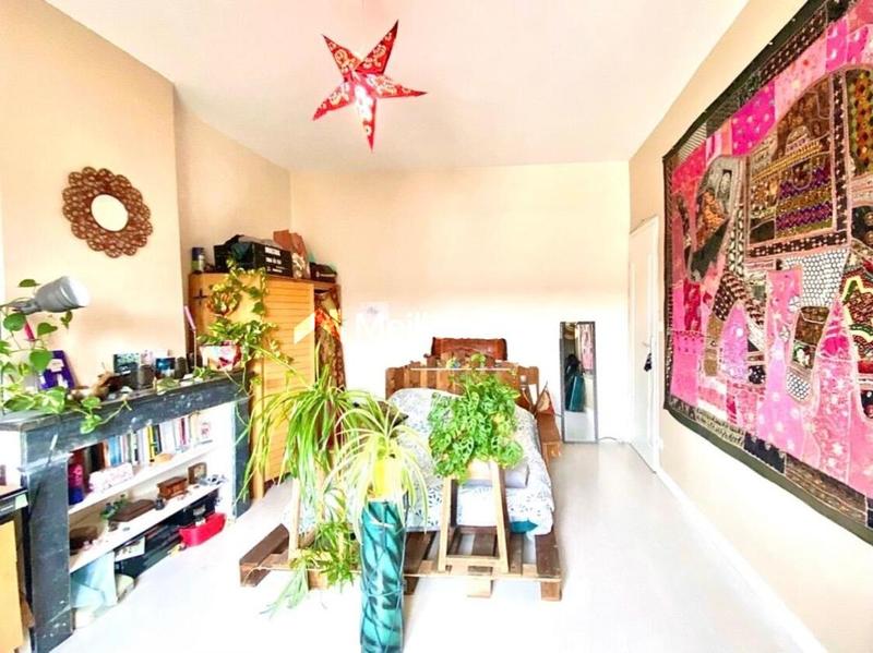 Appartement ancien - 92 m² - 4 pièces