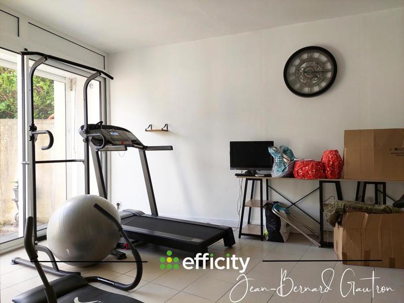 Maison - 330 m² - 14 pièces