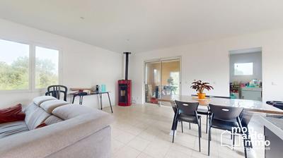 Maison - 95 m² - 4 pièces