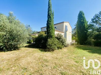 Maison - 197 m² - 5 pièces