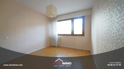 Appartement - 84 m² - 4 pièces