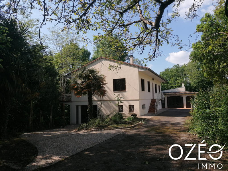 Villa - 195 m² - 7 pièces