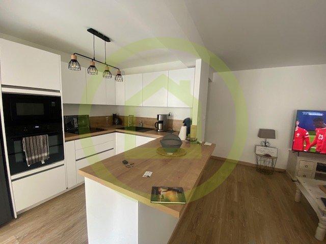 Appartement - 102 m² - 3 pièces