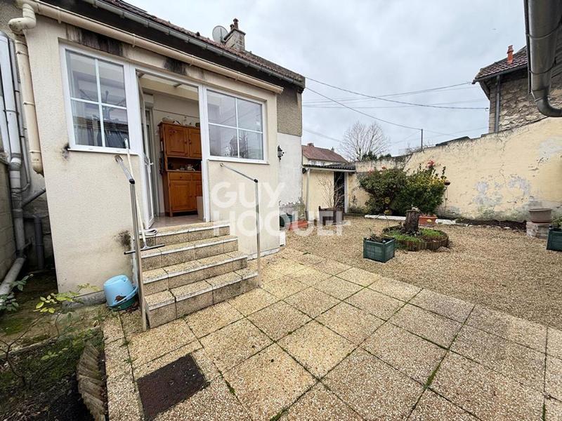 Maison - 86 m² - 5 pièces