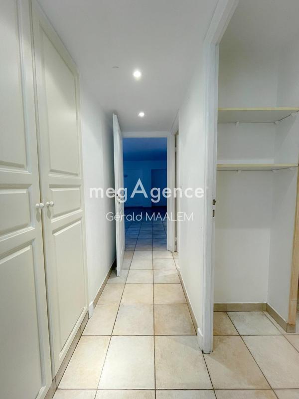 Appartement - 93 m² - 3 pièces