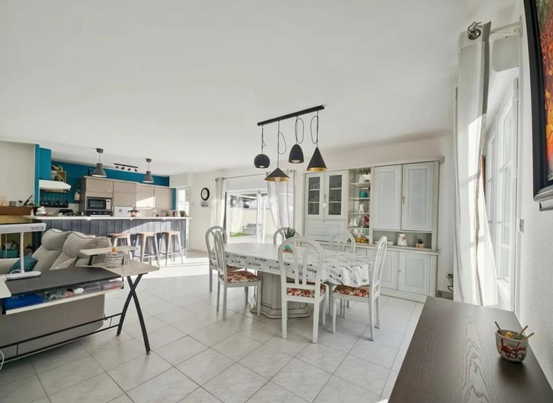 Maison - 130 m² - 5 pièces