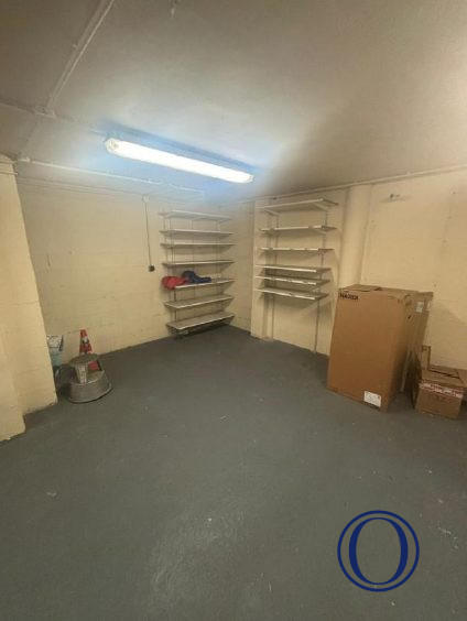 Local commercial - 185 m²