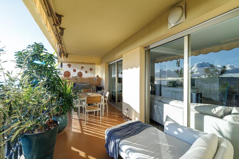 Appartement - 94 m² - 3 pièces