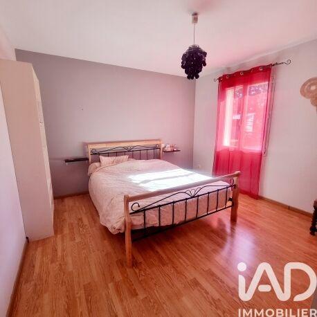 Maison - 238 m² - 8 pièces