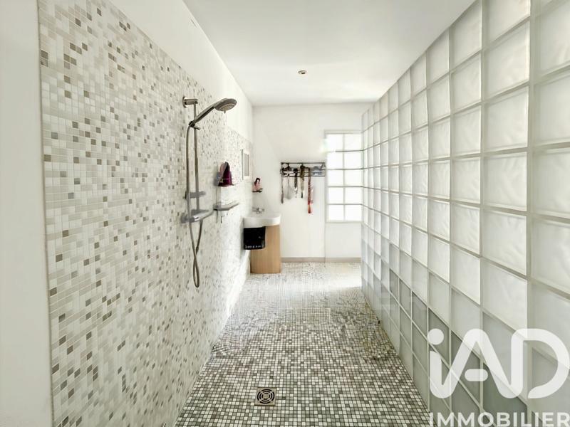 Maison - 183 m² - 6 pièces