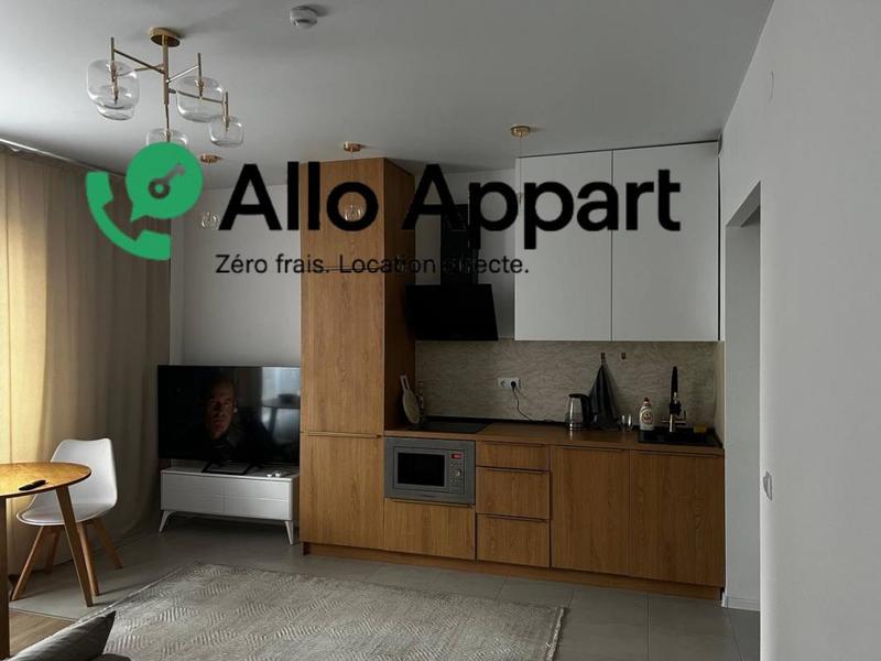 Studio - 25 m² - 2 pièces