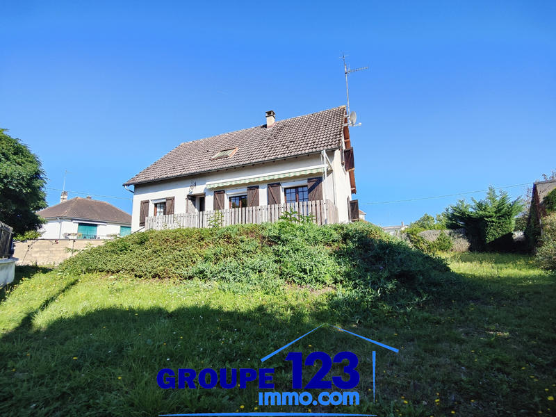 Maison - 104 m² - 6 pièces