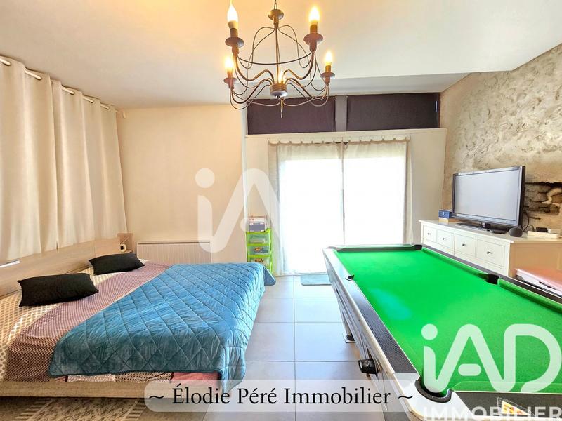 Maison - 300 m² - 10 pièces