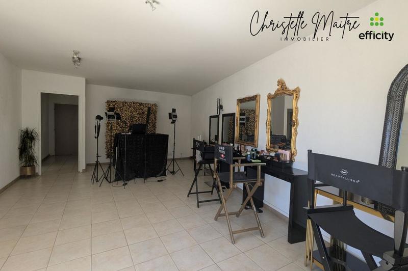 Local commercial - 60 m² - 3 pièces