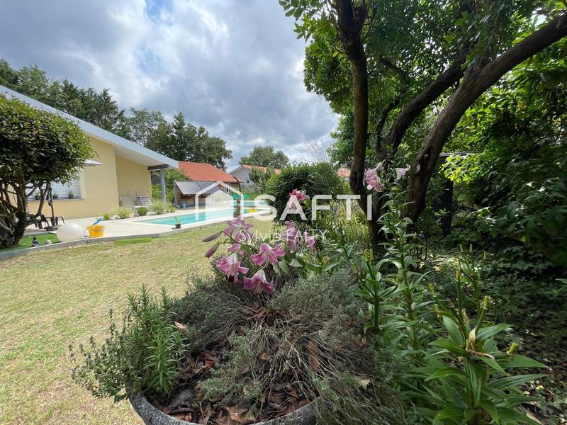 Maison - 185 m² - 6 pièces