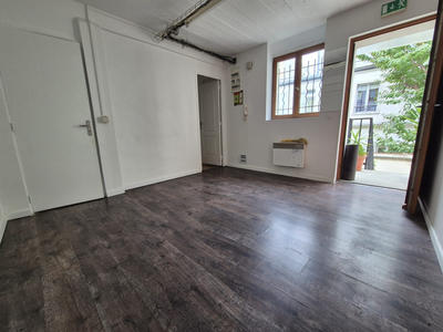 Bureau - 50 m² - 2 pièces