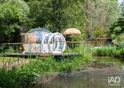 Local commercial - 22 000 m²