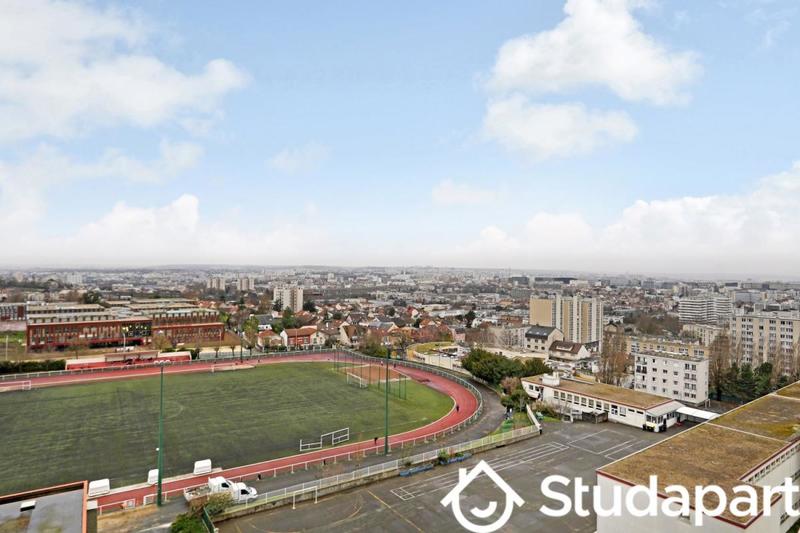 Chambre - 13 m² - 1 pièce