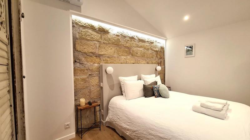 Maison traditionnelle - 260 m² - 10 pièces