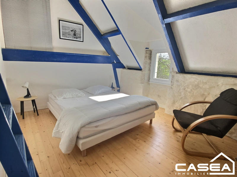 Maison ancienne - 300 m² - 15 pièces