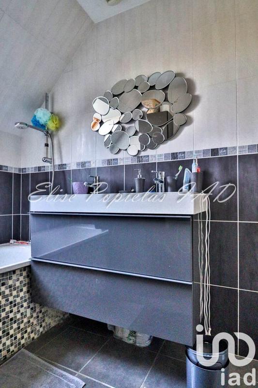 Maison - 85 m² - 5 pièces