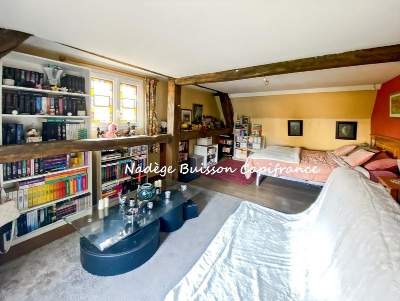 Maison - 233 m² - 10 pièces