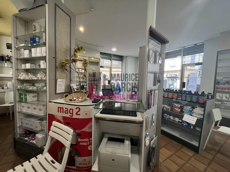 Local commercial - 155 m²