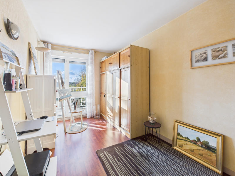 Appartement - 82 m² - 4 pièces