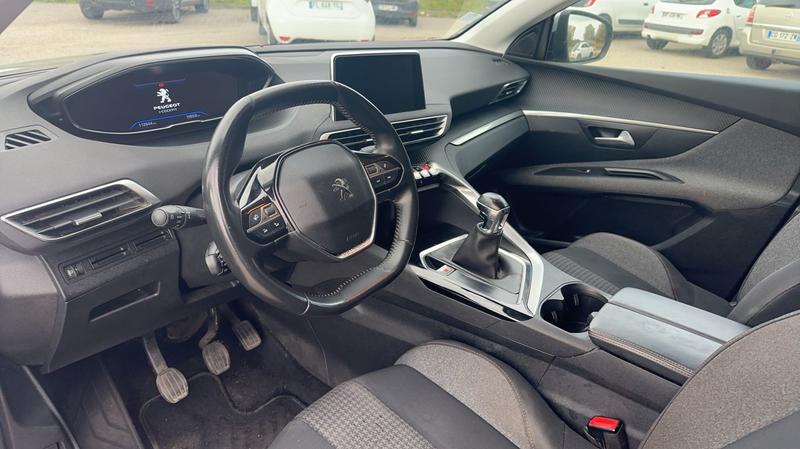 Peugeot 3008 II 1.5 BlueHDi 130 Active Business