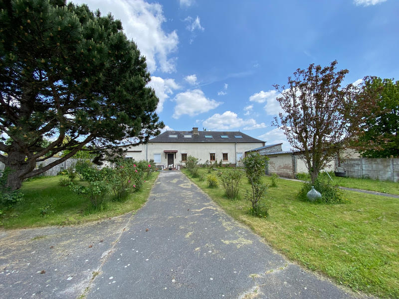 Maison - 207 m² - 6 pièces