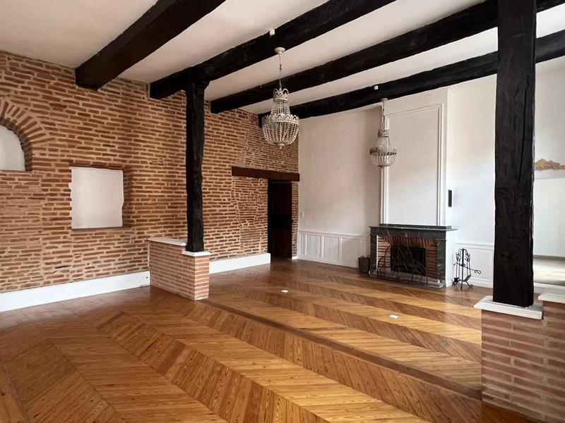 Appartement - 215 m² - 5 pièces