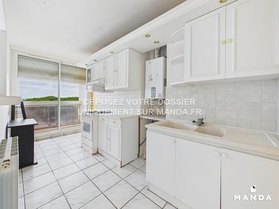 Appartement - 75 m² - 3 pièces