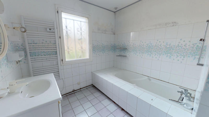 Maison - 141 m² - 8 pièces