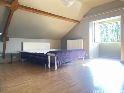 Maison - 240 m² - 7 pièces