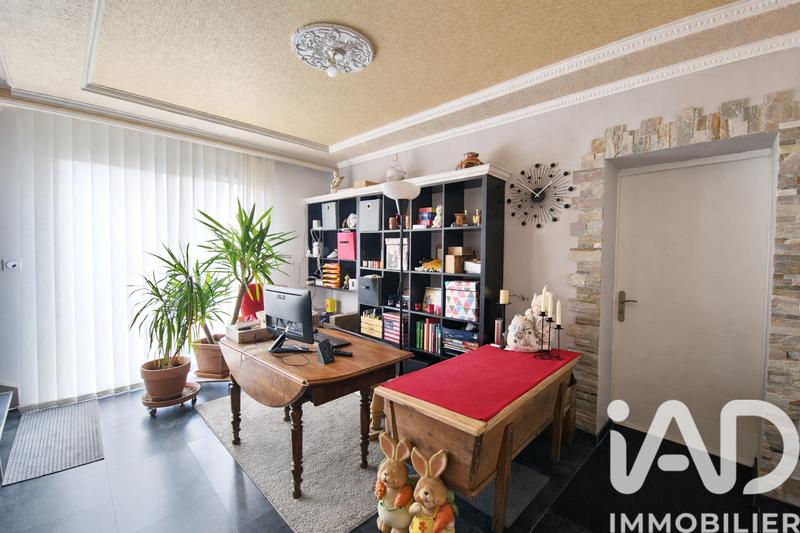 Maison - 218 m² - 7 pièces
