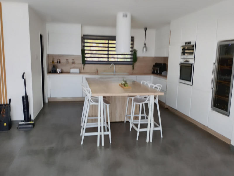 Villa - 141 m² - 5 pièces