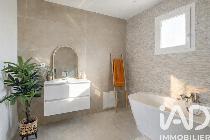 Maison de village - 100 m² - 4 pièces