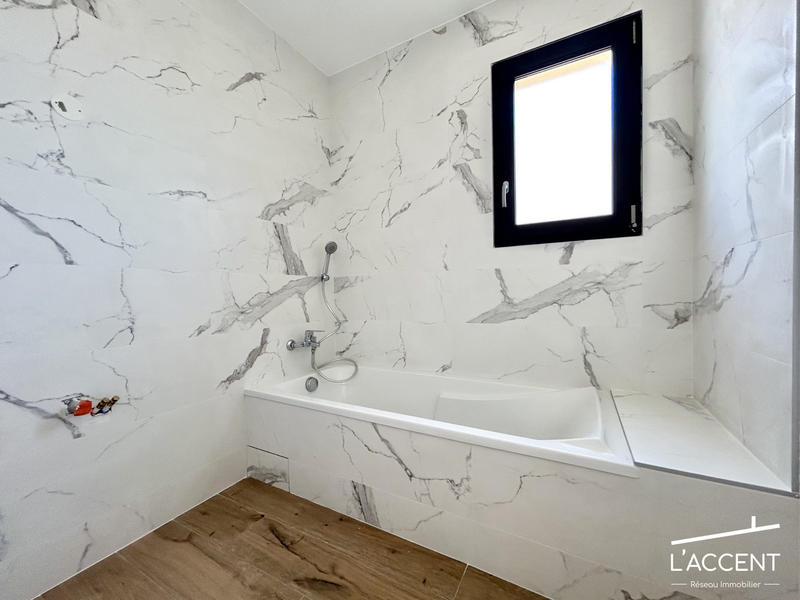 Maison - 100 m² - 4 pièces