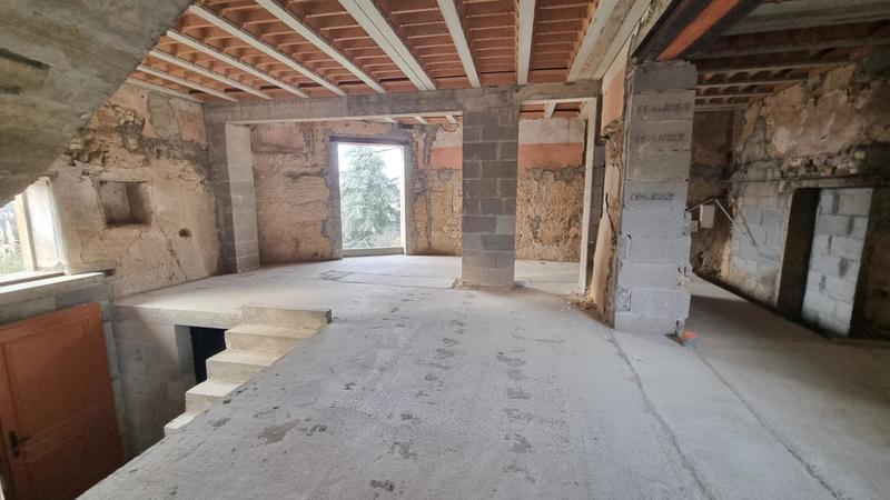 Maison - 138 m² - 5 pièces