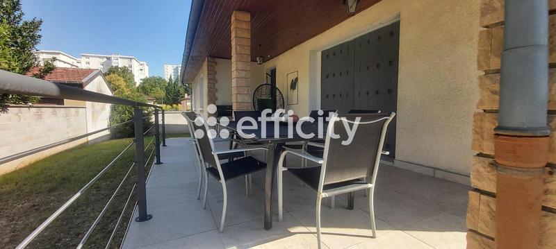 Maison - 117 m² - 5 pièces