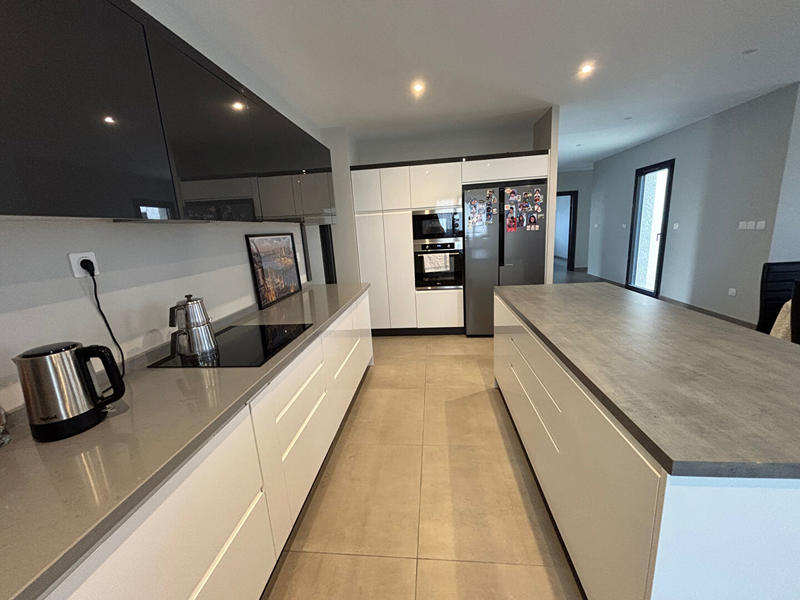 Maison - 157 m² - 5 pièces