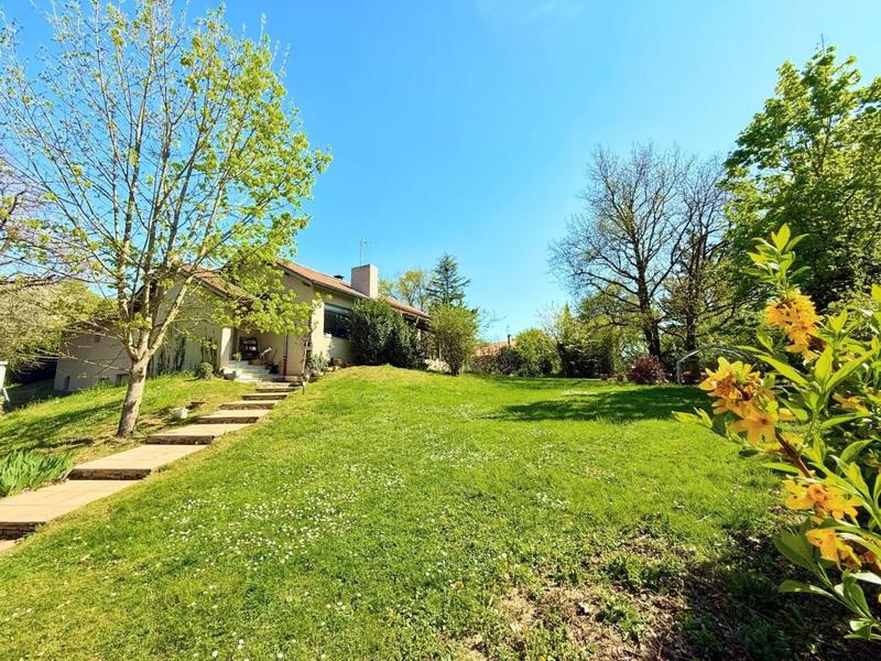 Villa - 200 m² - 8 pièces