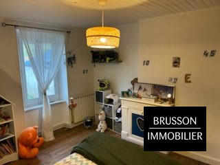 Maison - 184 m² - 9 pièces